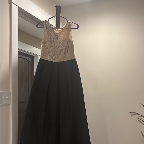 Adrianna Papell Dresses & Skirts - Adrianna Papell Cream and Tan Halter Maxi Dress